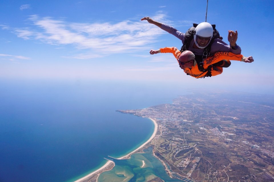 e-19719034-dave-2172174220117217423548726