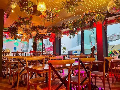 guanabana-cocktails-tacos